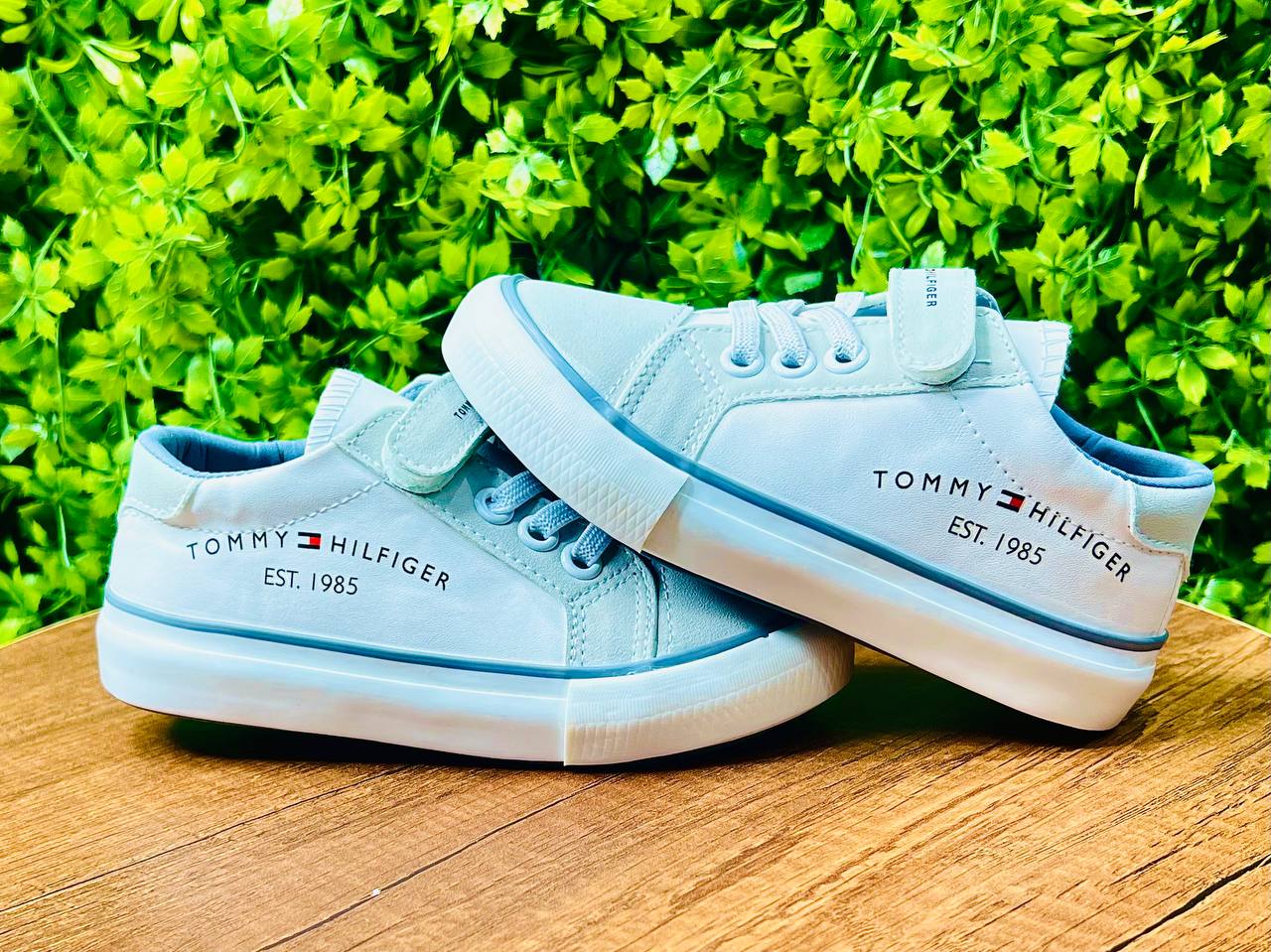 tommy hilfiger gray shoes