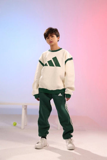 Boys’ Sports Sweatshirt & Jogger Set – Cream & Green 2-Piece Athletic Tracksuit