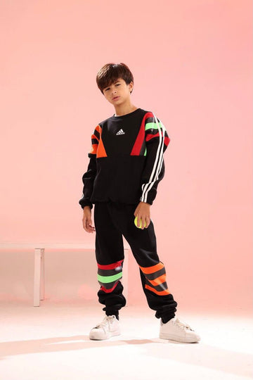 Boys’ Black 2-Piece Tracksuit Set with Color-Block Stripes & Sporty Sweatshirt