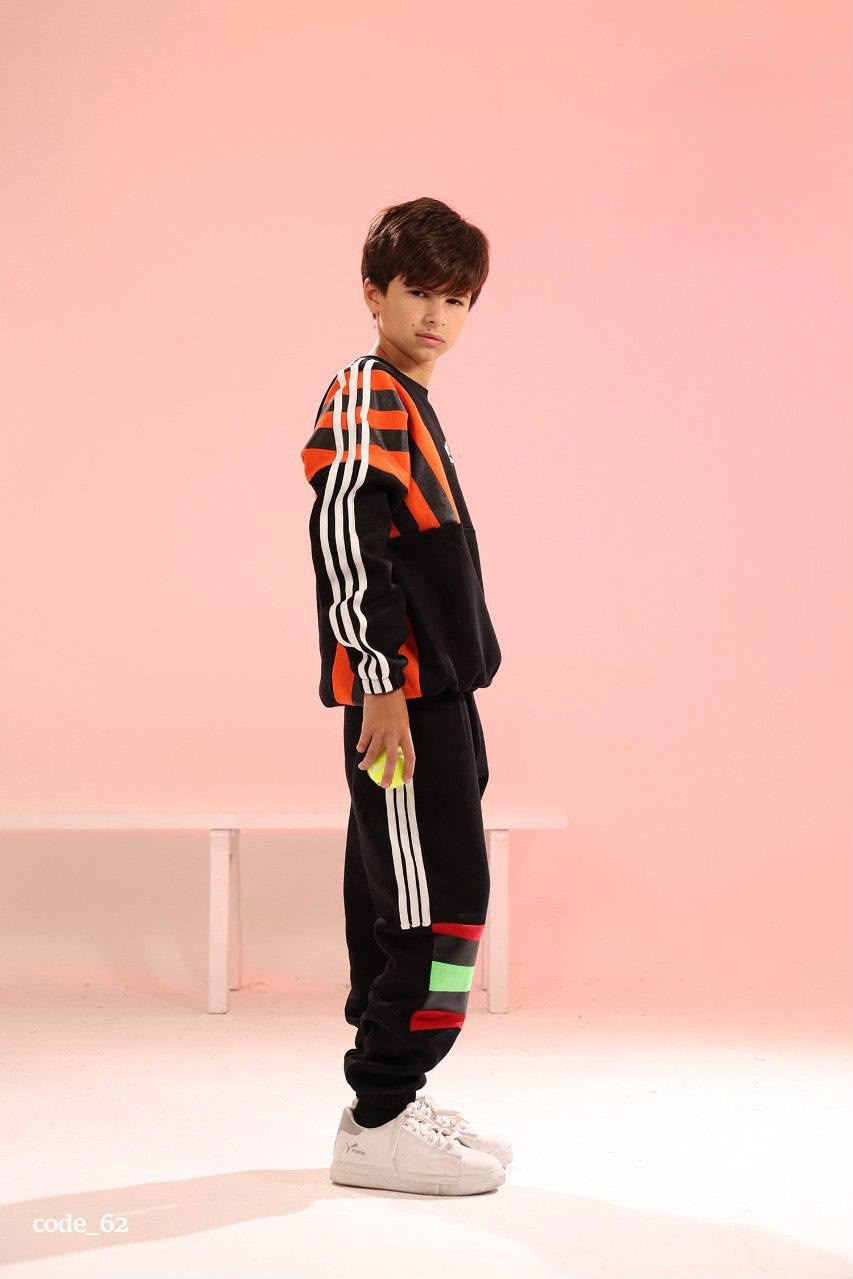 Boys’ Black 2-Piece Tracksuit Set with Color-Block Stripes & Sporty Sweatshirt