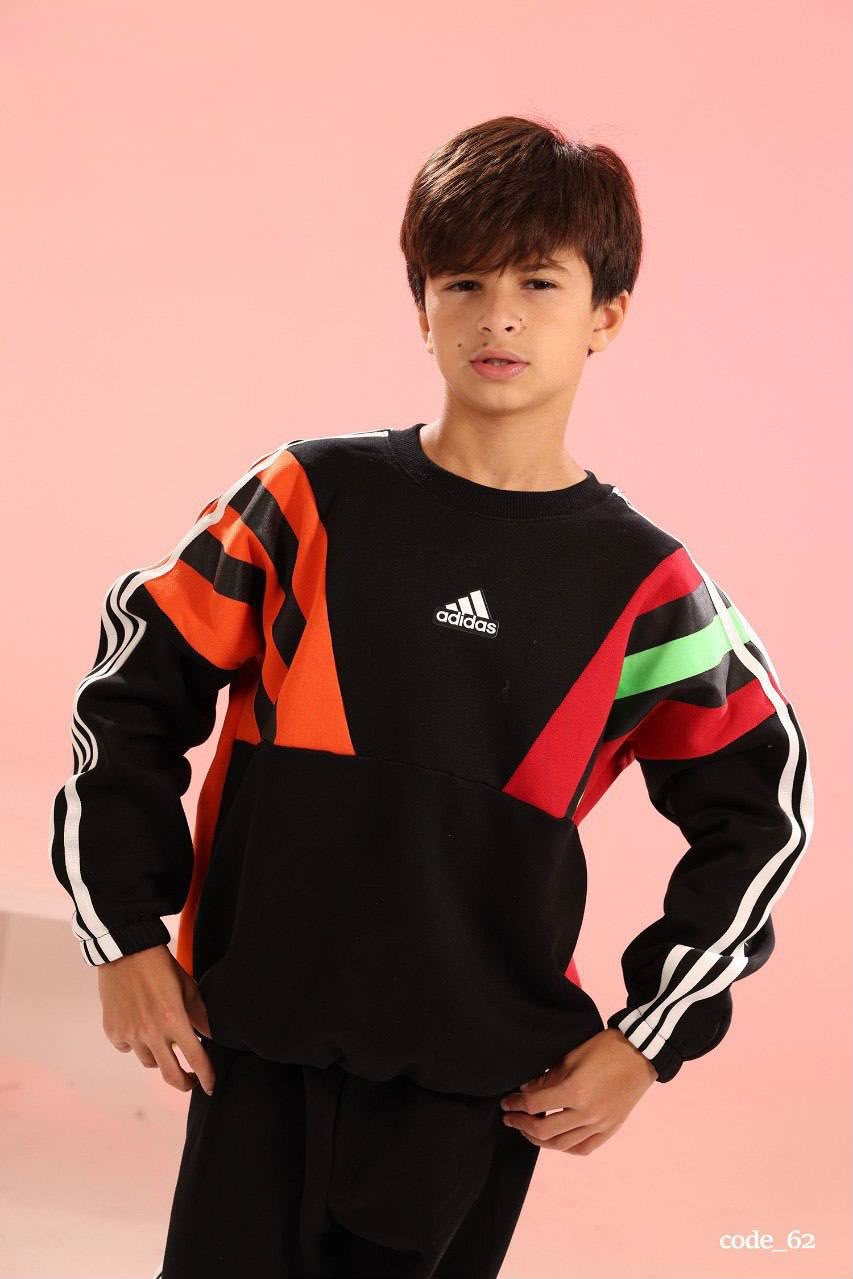 Boys’ Black 2-Piece Tracksuit Set with Color-Block Stripes & Sporty Sweatshirt