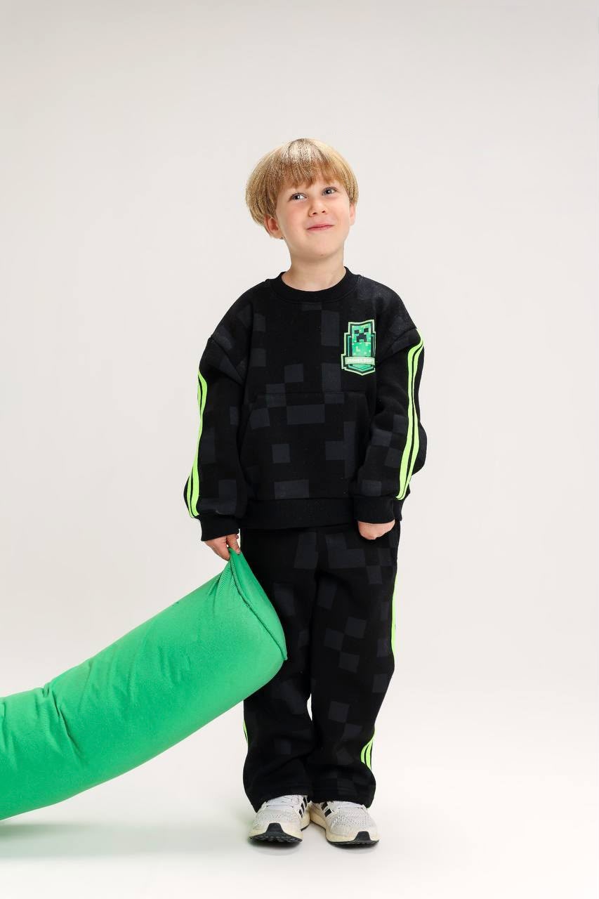 Boys’ Black & Neon Green Printed Tracksuit Set – Stylish 2-Piece Sweatshirt & Jogger Outfit
