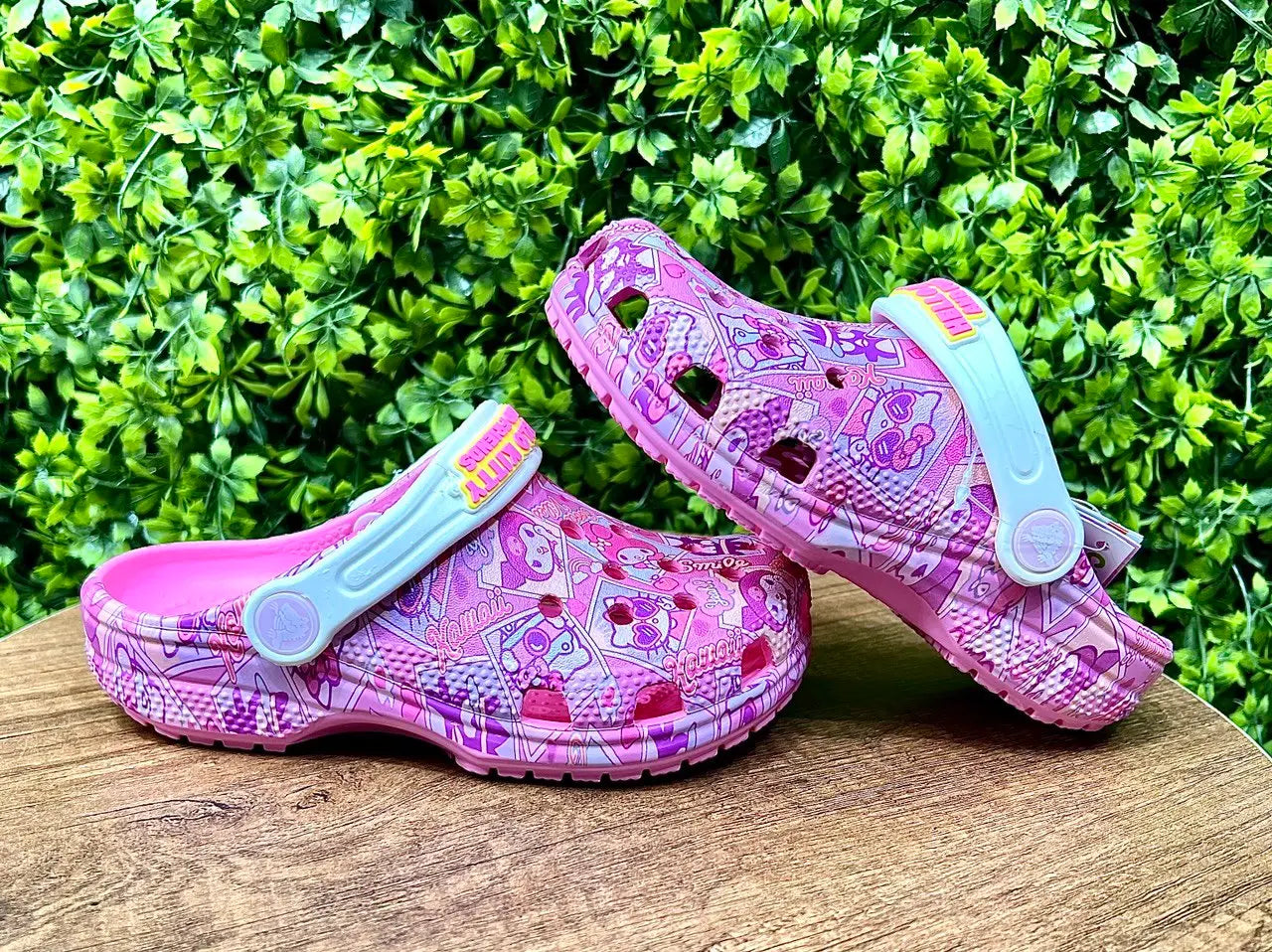 hello kitty crocs