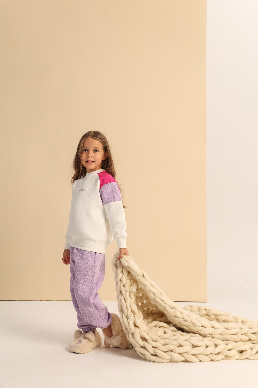 Girls’ Princess Cable Knit Sweatshirt & Pants Set – Cozy Two-Piece Outfit