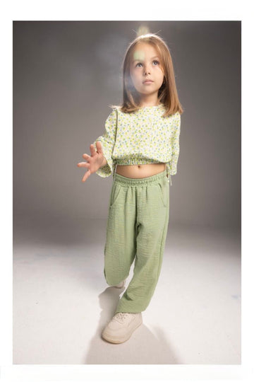 Girls Mint Green Floral Crop Top & Wide Leg Pants Set – Elegant Casual Outfit for Kids