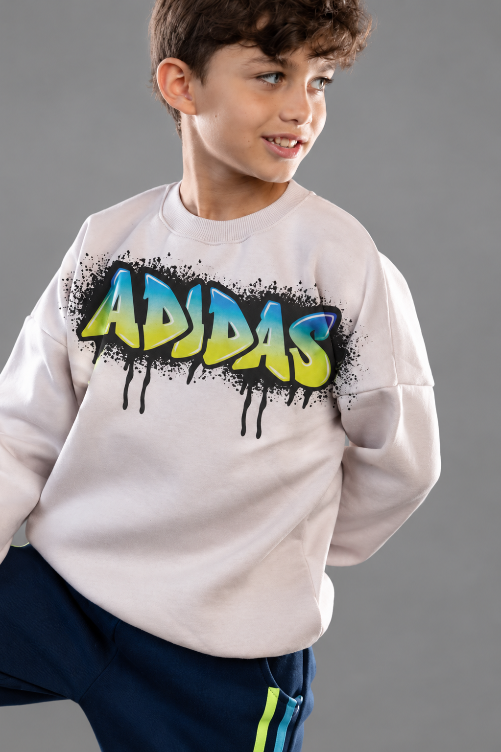 Boys’ Graffiti Print Sweatshirt & Navy Joggers Set – Neon Graphic Sportswear Outfit