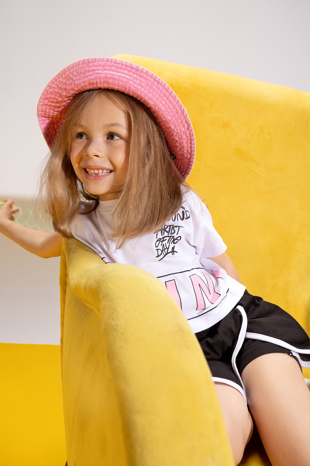 Girls Sporty T-Shirt & Shorts Set – Casual Summer Outfit