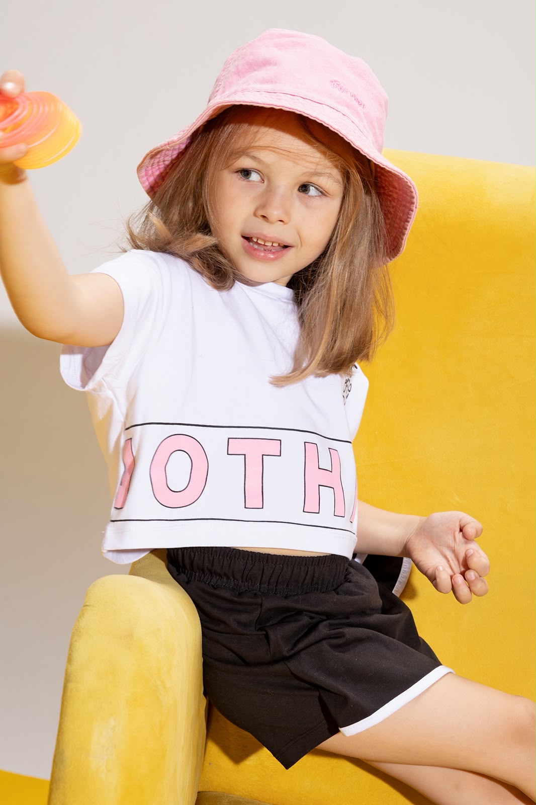 Girls Sporty T-Shirt & Shorts Set – Casual Summer Outfit