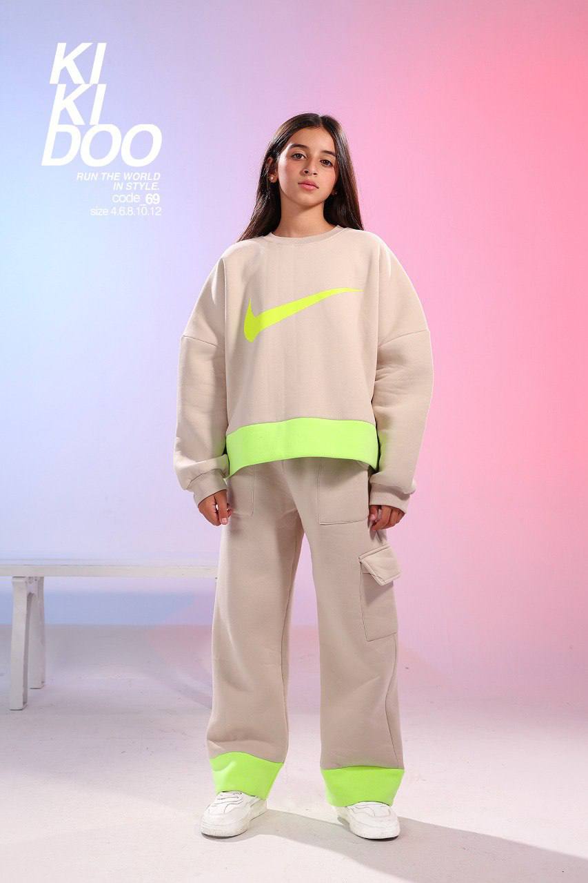 Girls Oversized Sweatshirt & Wide-Leg Pants Set – Beige Neon Accent Casual Outfit (size 4-12)