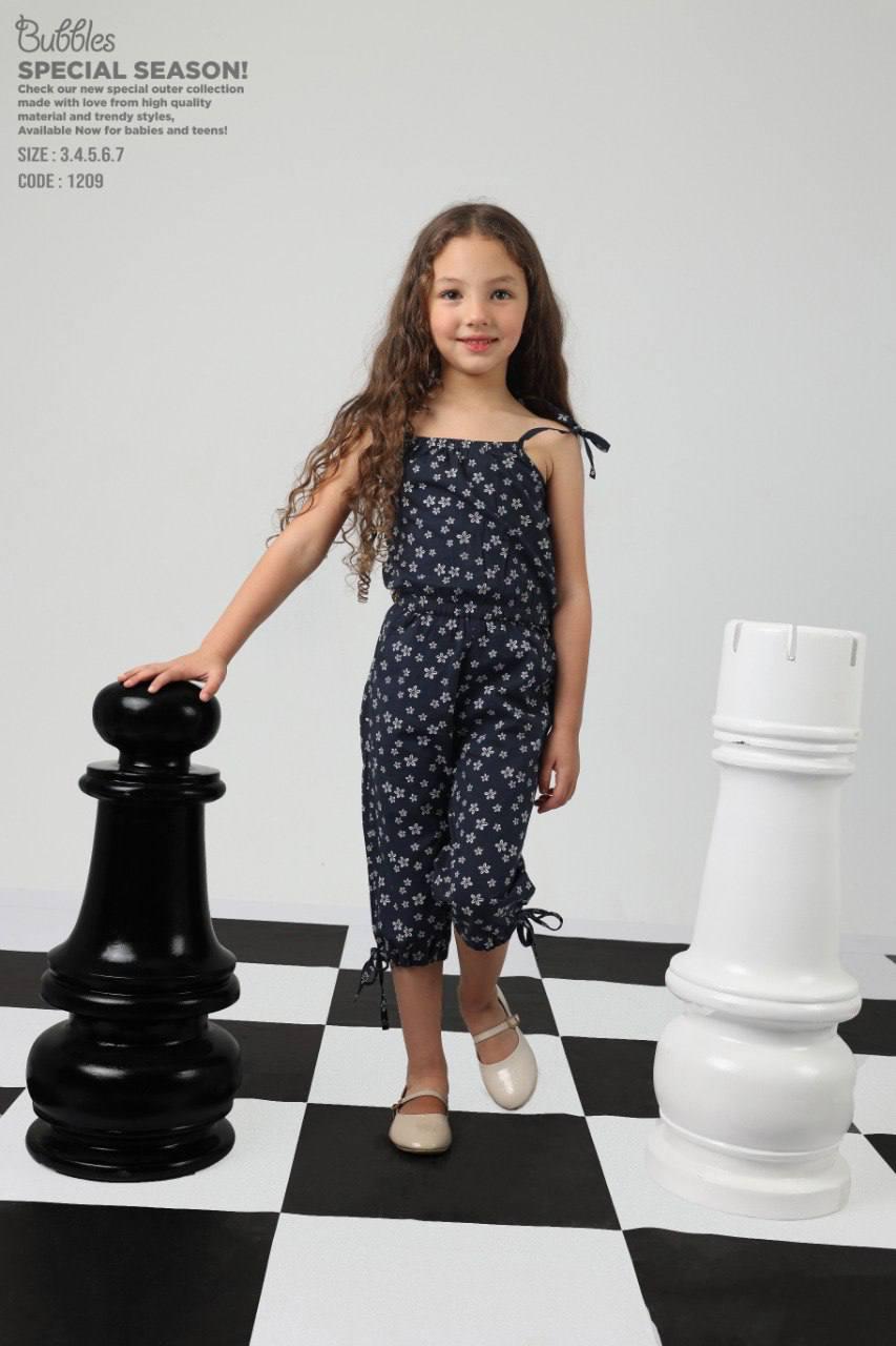 Girls Floral Sleeveless Jumpsuit – Stylish Navy Capri Romper for Kids