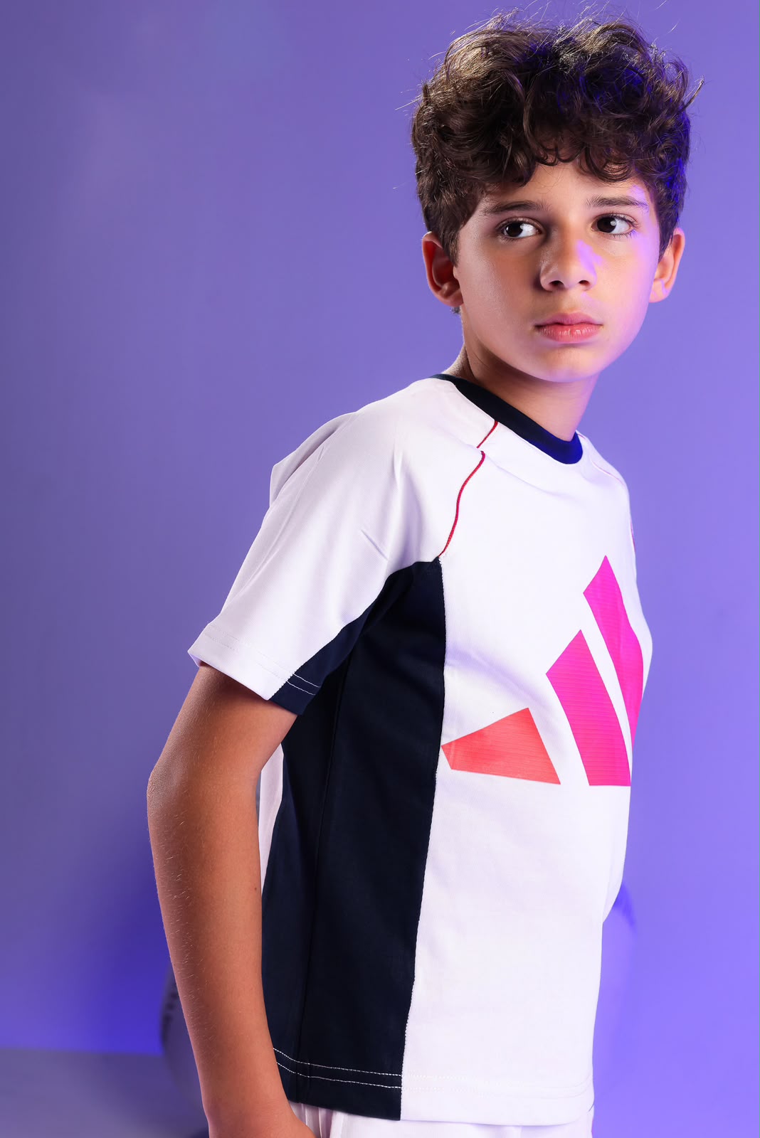 Kids Sporty Graphic T-Shirt & Shorts Set – White Color Block Summer Outfit for Boys