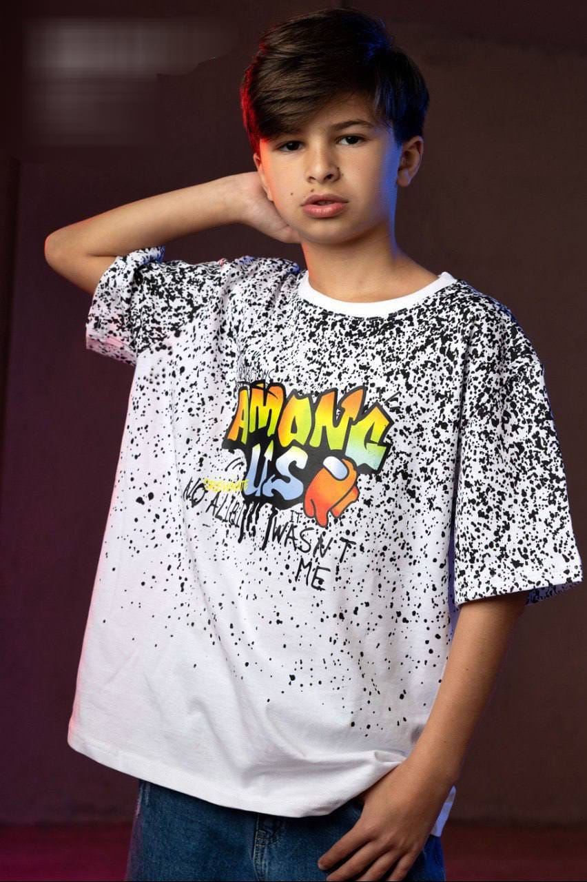 Boys' Oversized Graphic T-Shirt – White Graffiti Print Casual Cotton Tee | Trendy Streetwear for Kids