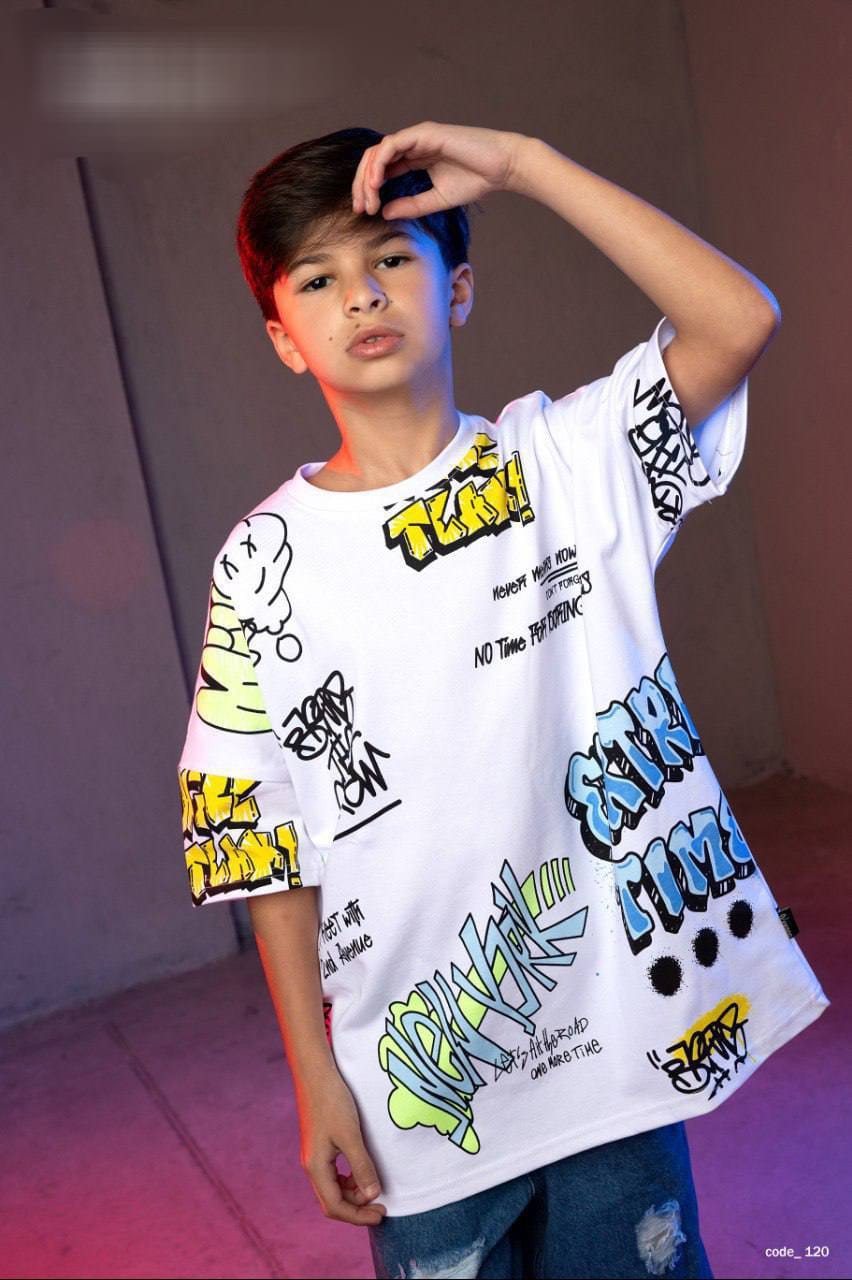 Boys' Oversized Graffiti Graphic T-Shirt – White Streetwear Cotton Tee | Trendy Casual Kids Fashion