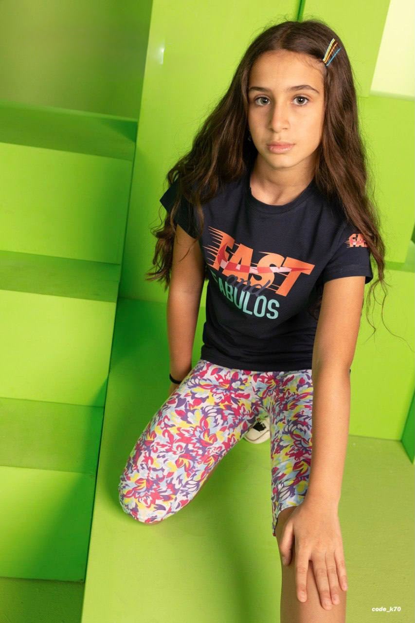 Girls' Black Graphic Cotton T-Shirt – "Fast and Fabulous" Casual Short Sleeve Tee