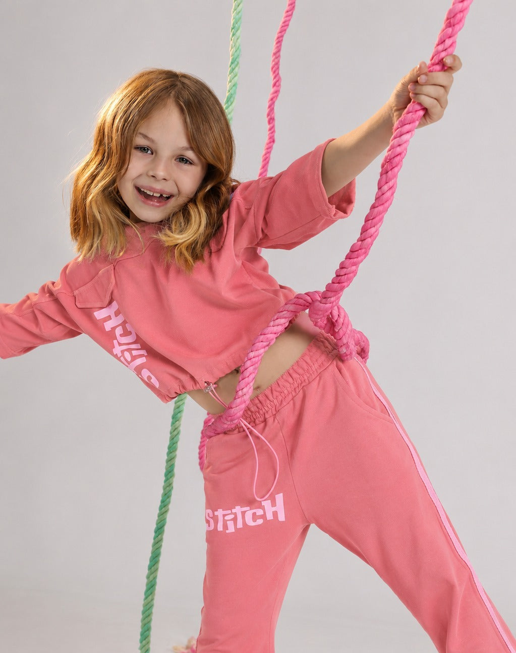 Girls' Stitch Cropped Sweatshirt & Wide-Leg Pants Set – Soft Cotton 2-Piece Casual Tracksuit