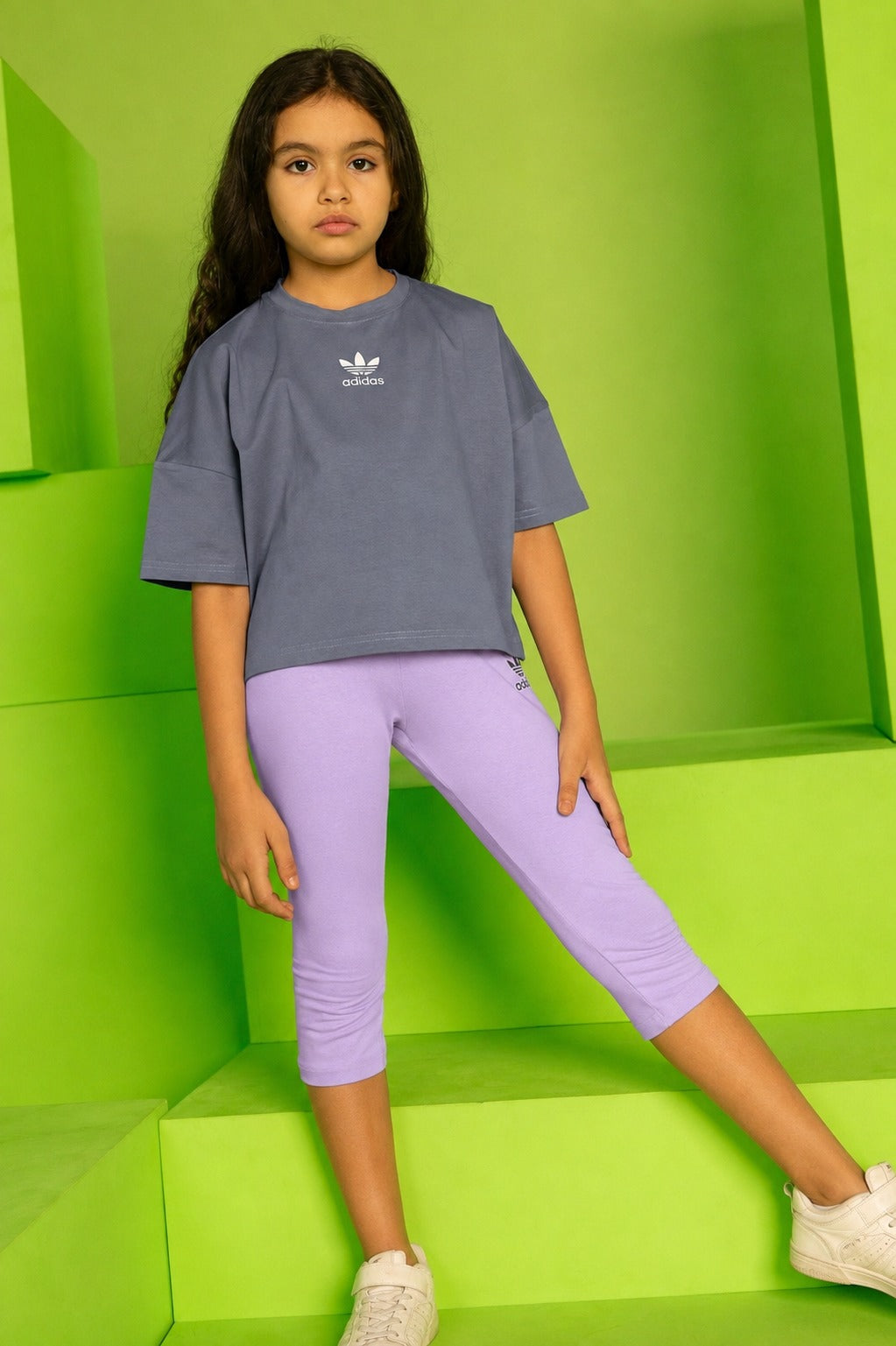 Girls’ Adidas Oversized T-Shirt & Lavender Capri Leggings Set – Sporty Casual 2-Piece Outfit
