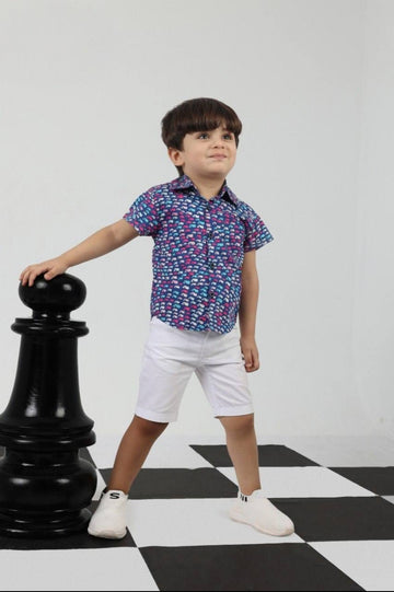 Boys’ Printed Short-Sleeve Shirt & White Shorts Set – Stylish Casual Summer Outfit