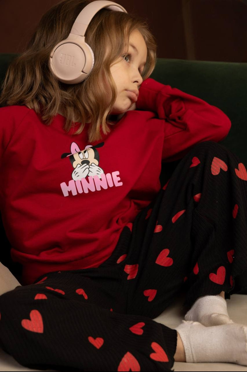 Girls’ Red Minnie Mouse Sweatshirt & Black Heart Print Wide-Leg Pants Set – Cozy Casual Outfit