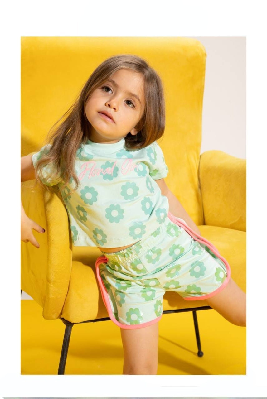 Girls’ Floral T-Shirt & Shorts Set – Mint Green Casual Summer Outfit with Pink Trim