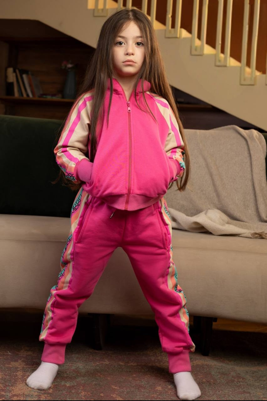 Girls’ Pink Tracksuit Set – Zip-Up Jacket & Matching Jogger Pants with Contrast Stripes
