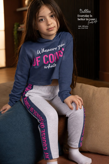 Girls’ Graphic Hoodie & Cargo Pants Set – Cropped Sweatshirt and Wide-Leg Pocket Trousers (Copy)