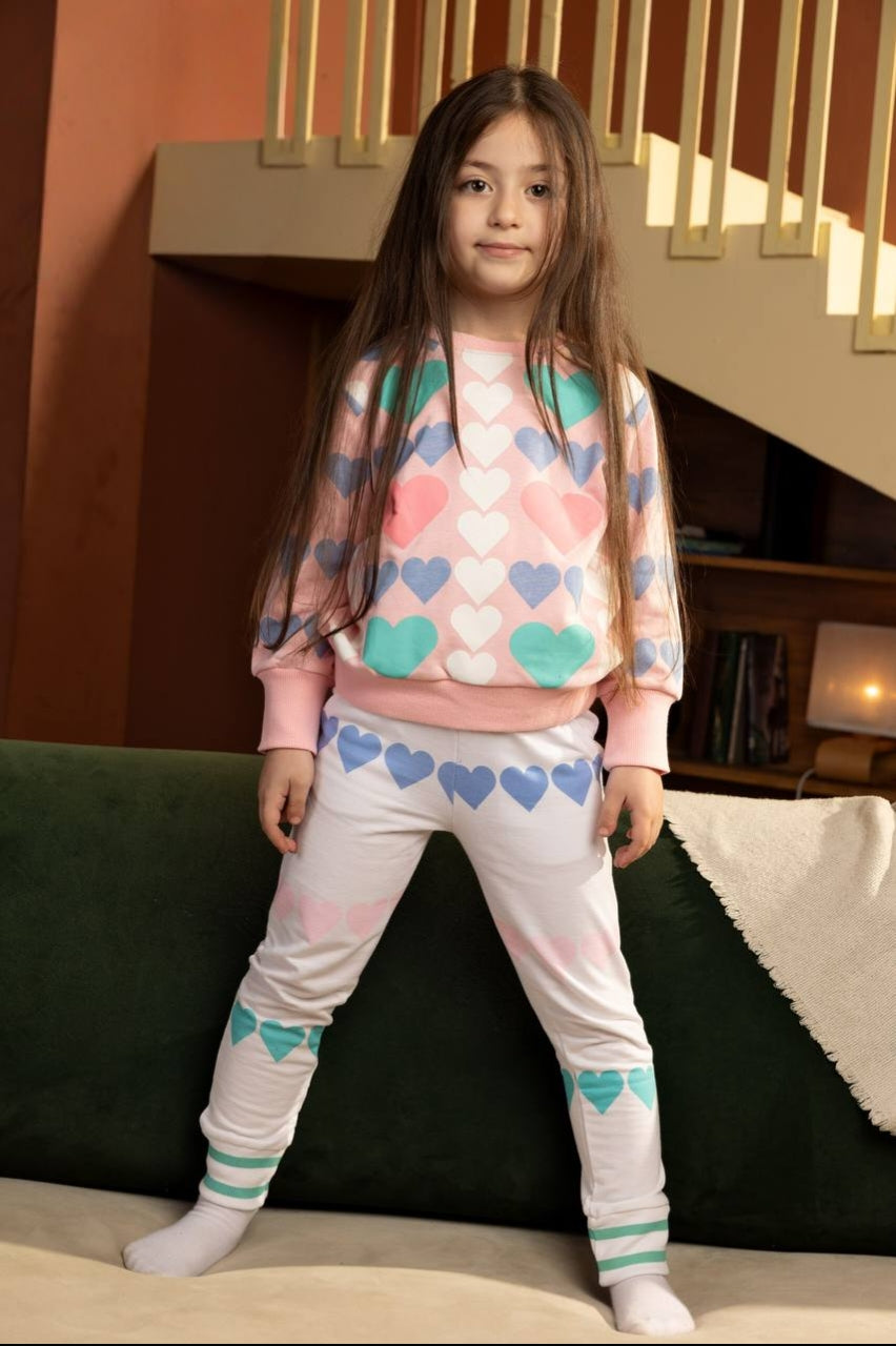 Girls’ 2-Piece Heart Print Tracksuit Set – Sweatshirt & Jogger Pants