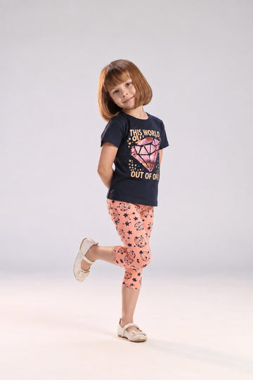 Girls’ 2-Piece Printed Outfit Set – Graphic T-Shirt & Patterned Capri Leggings