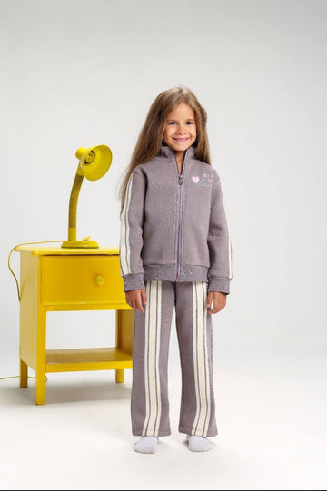 Girls’ Mauve Tracksuit Set – Zip-Up Jacket & Wide-Leg Pants with Striped Details
