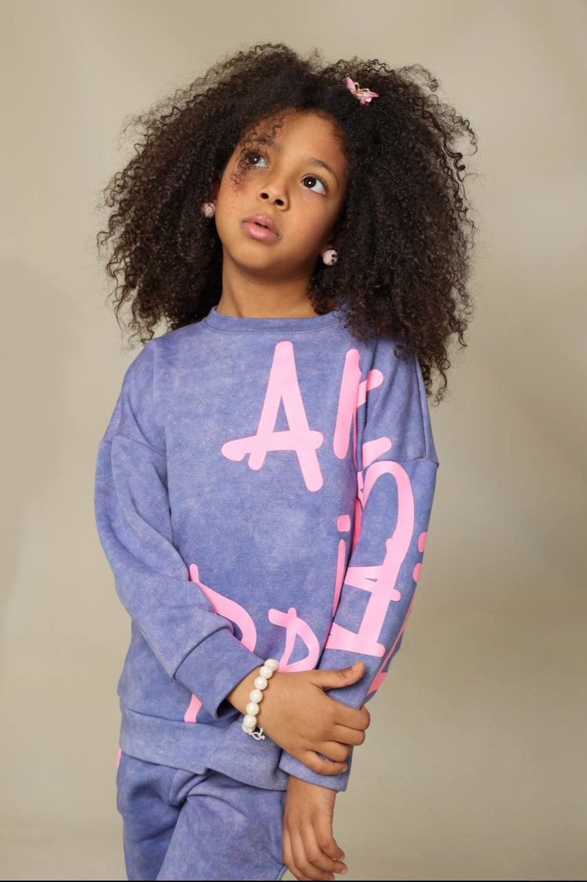 Girls’ Purple Graphic Sweatshirt & Pants Set – Pink Letter Print Two-Piece Outfit