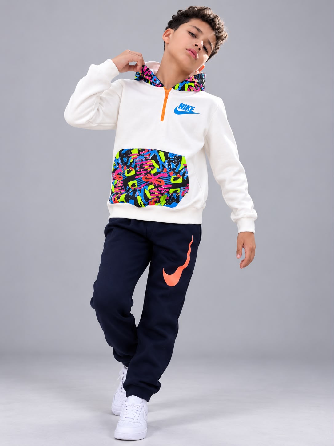 Boys’ Nike Graphic Hoodie & Jogger Pants Set – Colorful Print Sporty Two-Piece Outfit