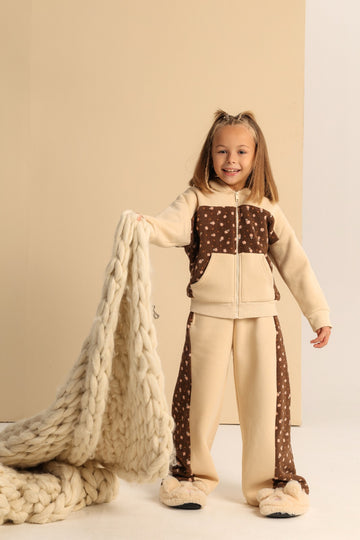 Girls’ Cozy Floral Panel Hoodie & Wide-Leg Pants Set – Beige & Brown Casual Tracksuit