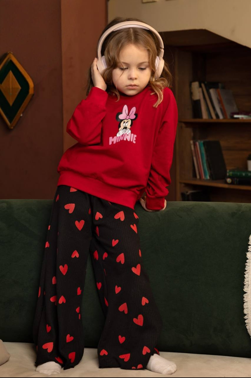 Girls’ Minnie Mouse Sweatshirt & Heart Print Wide-Leg Pants Set – Red and Black Two-Piece Outfit