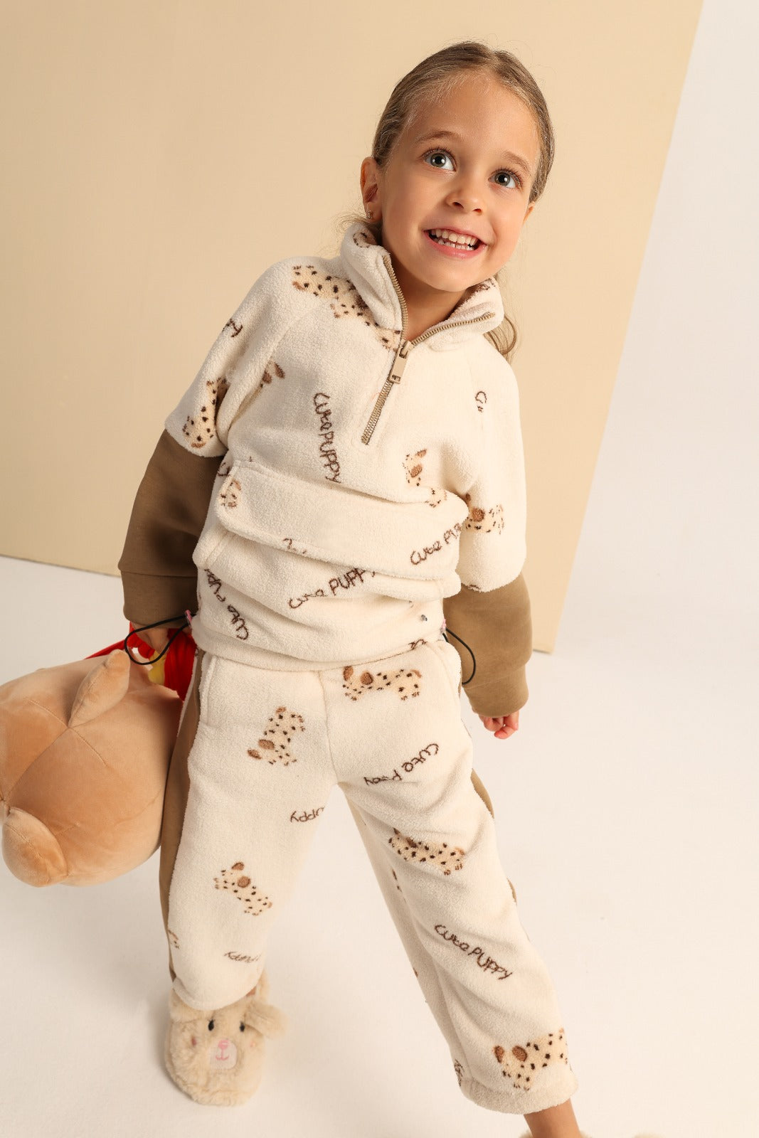 Girls’ Teddy Fleece Tracksuit Set – Cream & Brown Printed Half-Zip Sweatshirt with Matching Jogger Pants