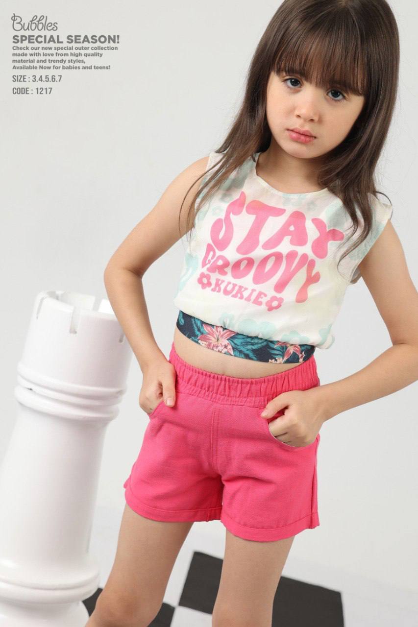Girls Graphic Sleeveless Crop Top & Pink Shorts Set – Casual Summer Kids Outfit (Sizes 3–7)