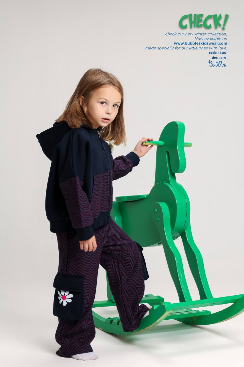 Girls’ Navy Zip-Up Tracksuit Set with Floral Patch – Soft Winter Outfit (Sizes 5–9)