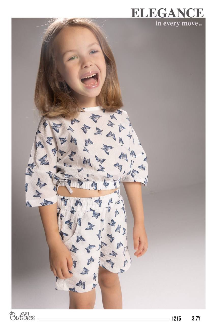 Girls Butterfly Print Two-Piece Lounge Set – Soft Crop Top & Elastic Waist Shorts