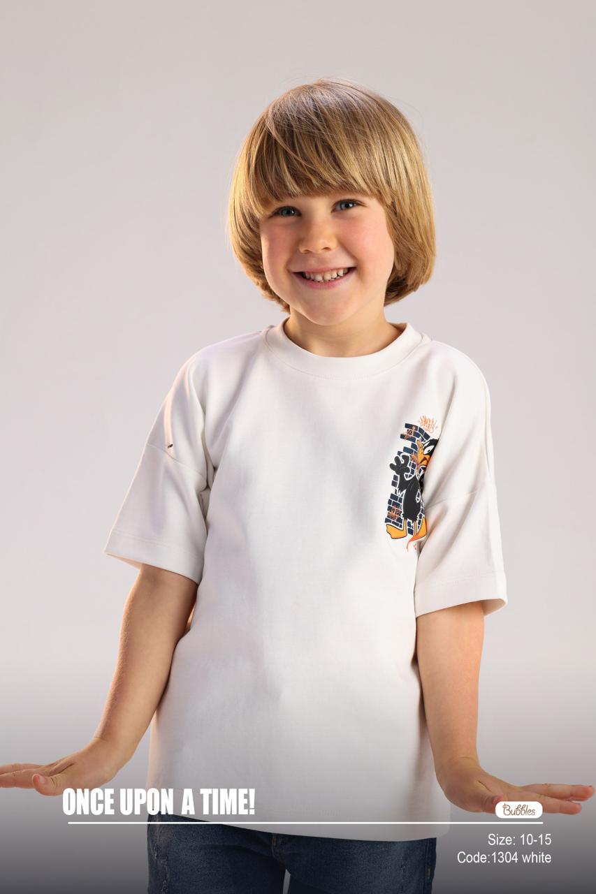Boys White Graphic Cotton T-Shirt – Casual Short Sleeve Tee (Size 10–15)