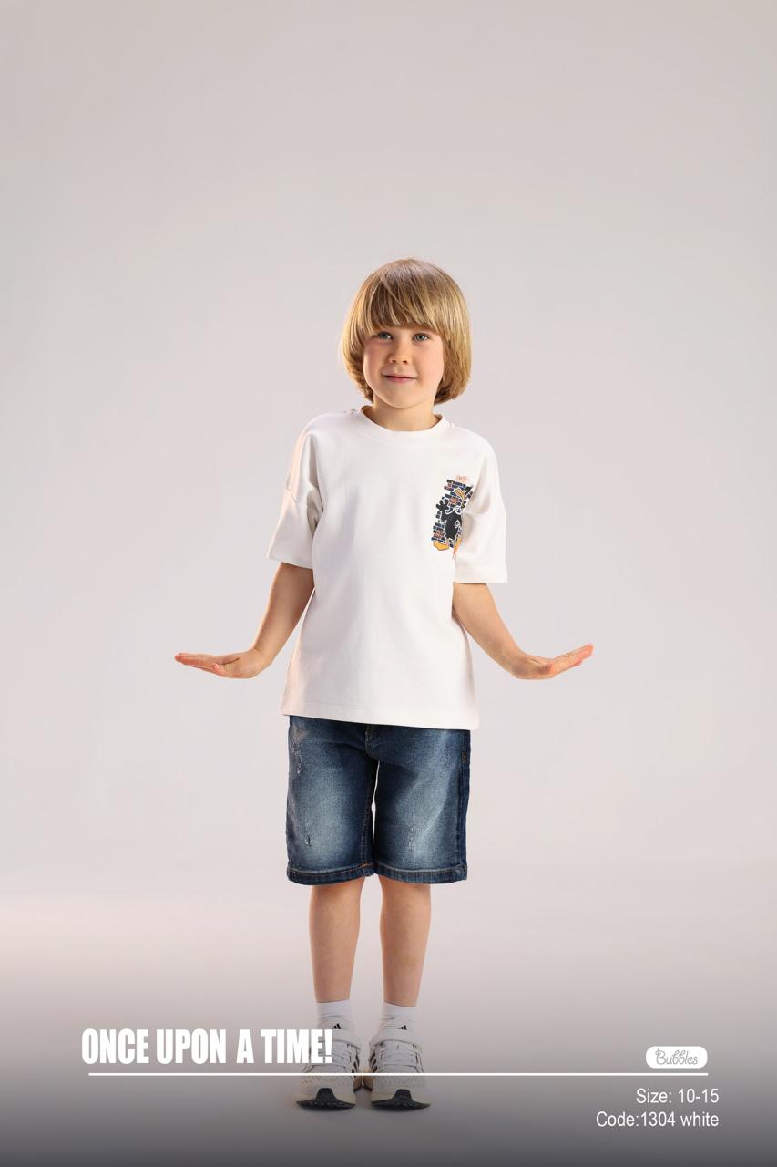 Boys White Graphic Cotton T-Shirt – Casual Short Sleeve Tee (Size 10–15)
