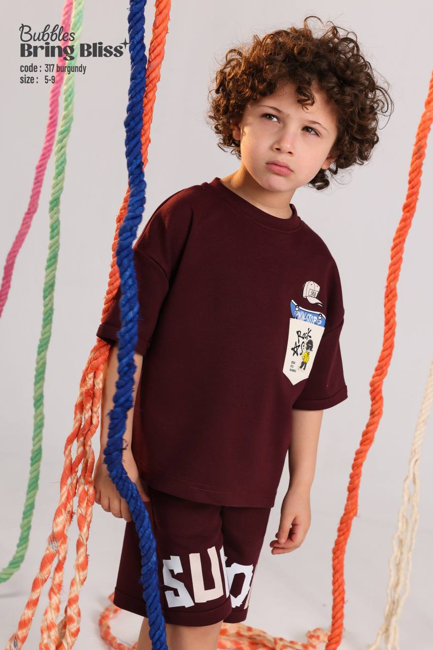 Kids Oversized T-Shirt & Shorts Set – Burgundy Casual 2-Piece Summer Outfit for Boys