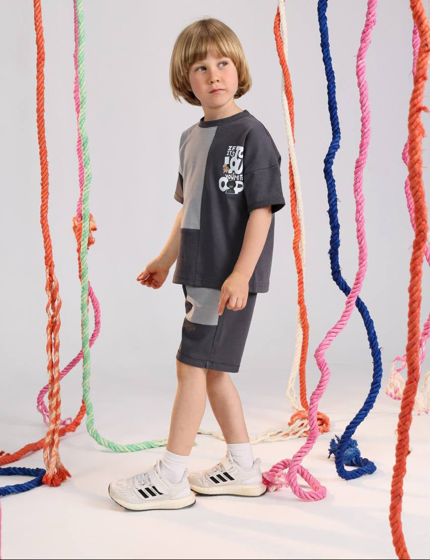 Kids Color Block T-Shirt & Shorts Set – Dark Grey Casual Summer Outfit