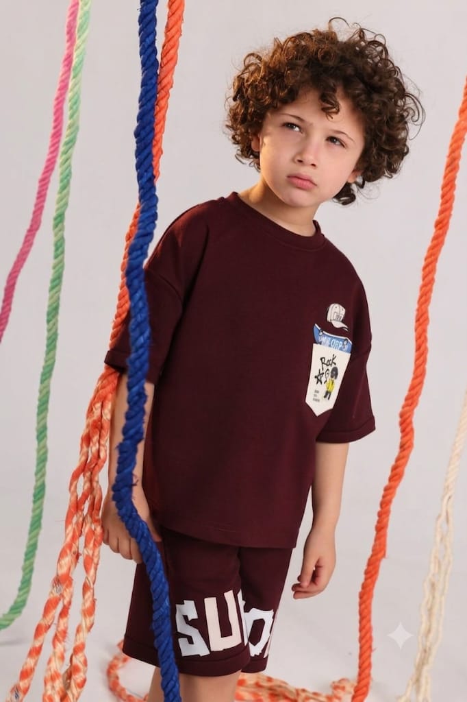 Kids Oversized T-Shirt & Shorts Set – Burgundy Casual 2-Piece Summer Outfit for Boys