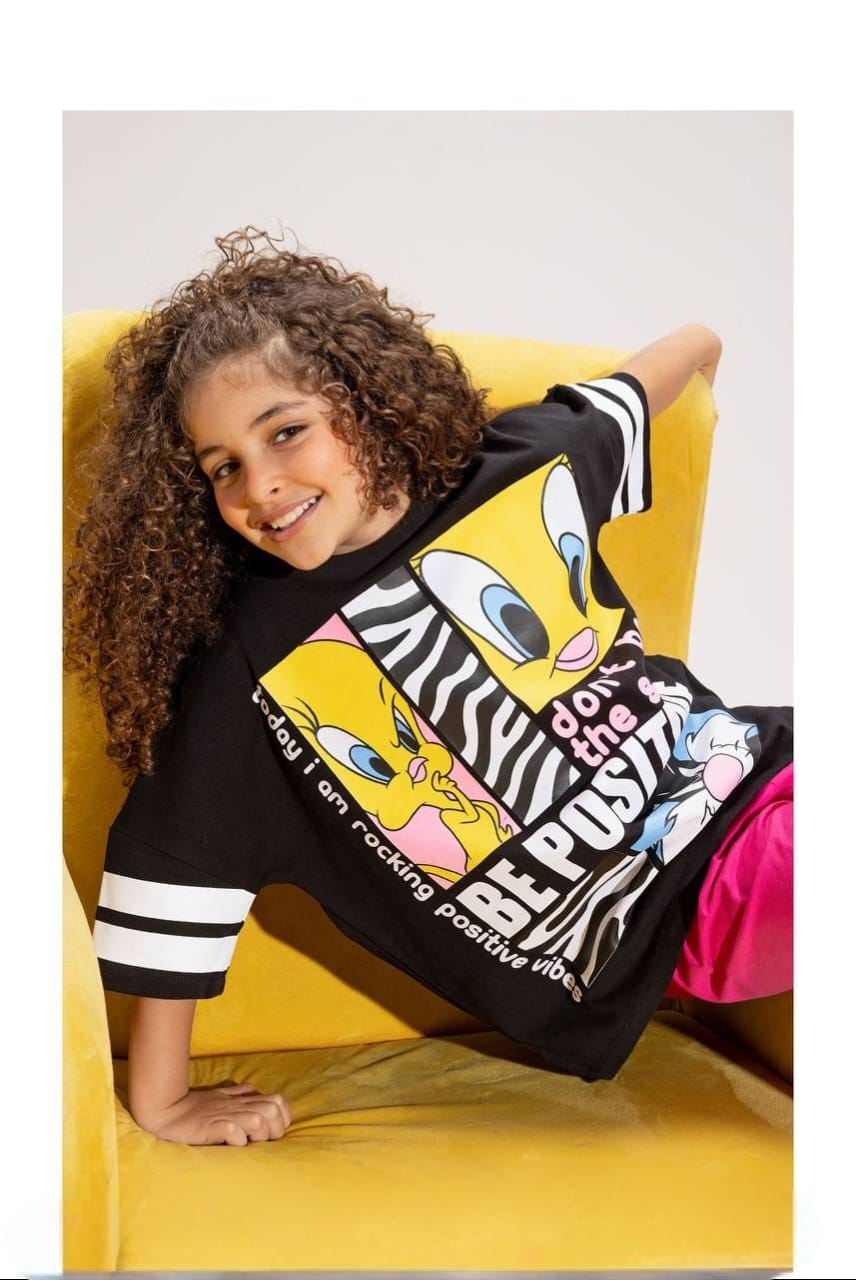 Girls' Tweety & Friends Oversized Graphic T-Shirt with Fuchsia Leggings Set – Casual Cotton Kids Outfit