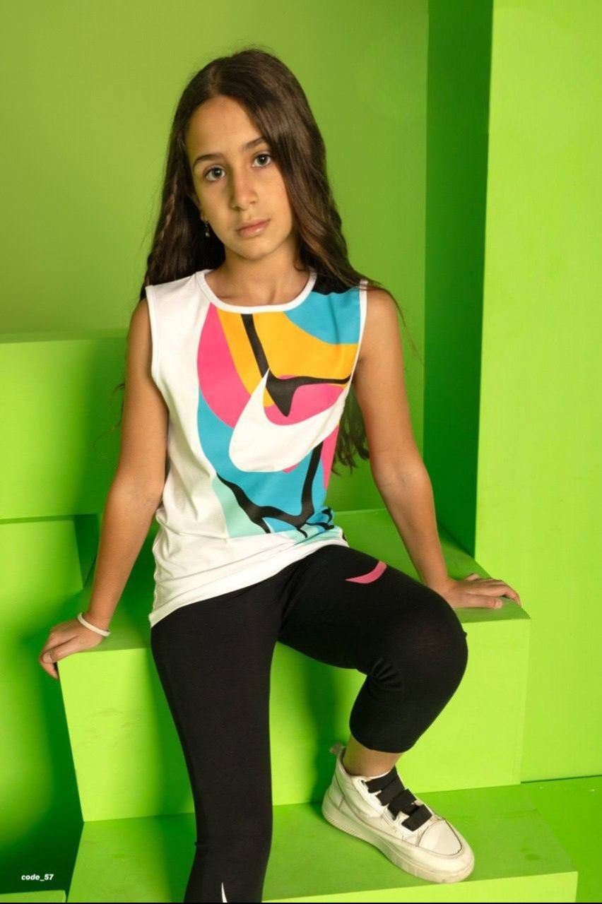 Girls’ Nike Graphic Tank Top & Leggings Set – Sporty Activewear Outfit