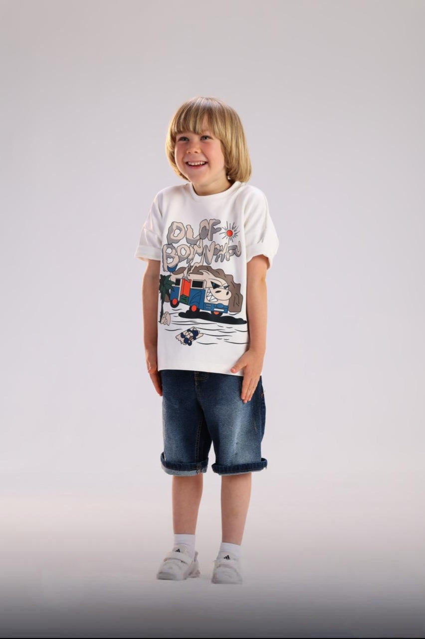 Kids’ White Graphic T-Shirt & Denim Shorts Set – Casual Summer Outfit