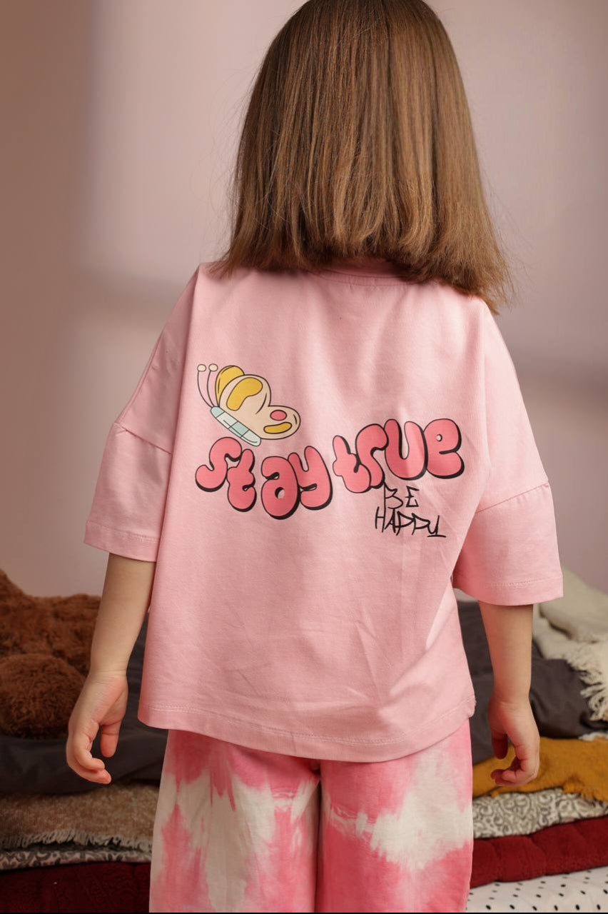 Girls’ Pink Graphic T-Shirt & Tie-Dye Wide-Leg Pants Set – Casual 2-Piece Outfit