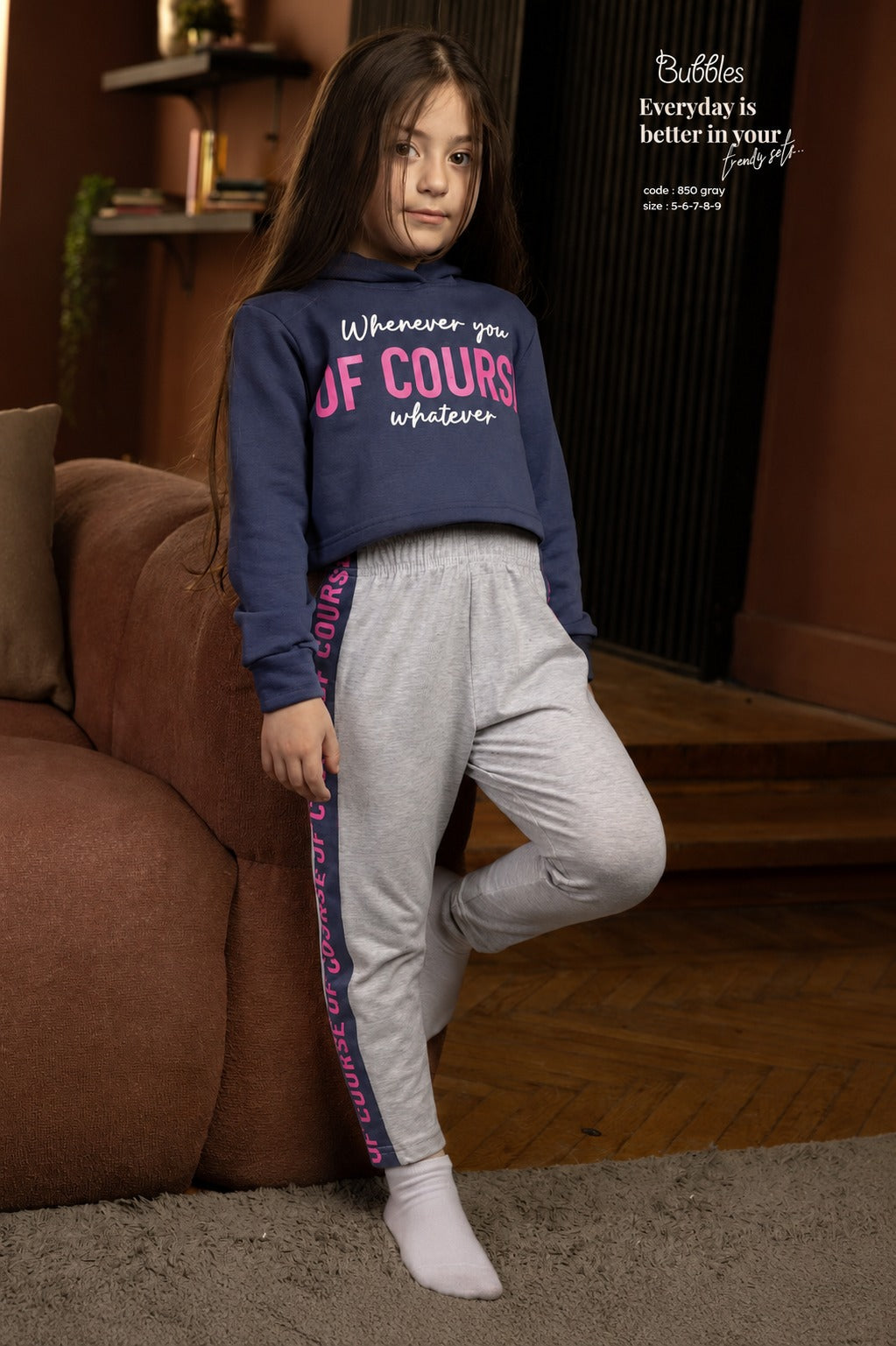 Girls’ Graphic Hoodie & Cargo Pants Set – Cropped Sweatshirt and Wide-Leg Pocket Trousers (Copy)