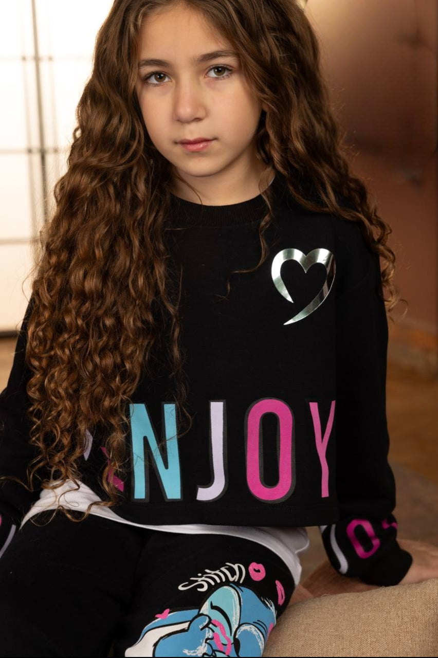 Girls’ 3-Piece Black Graphic Tracksuit Set – Cropped Sweatshirt, T-Shirt & Jogger Pants