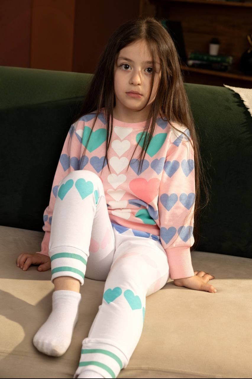 Girls’ 2-Piece Heart Print Tracksuit Set – Sweatshirt & Jogger Pants