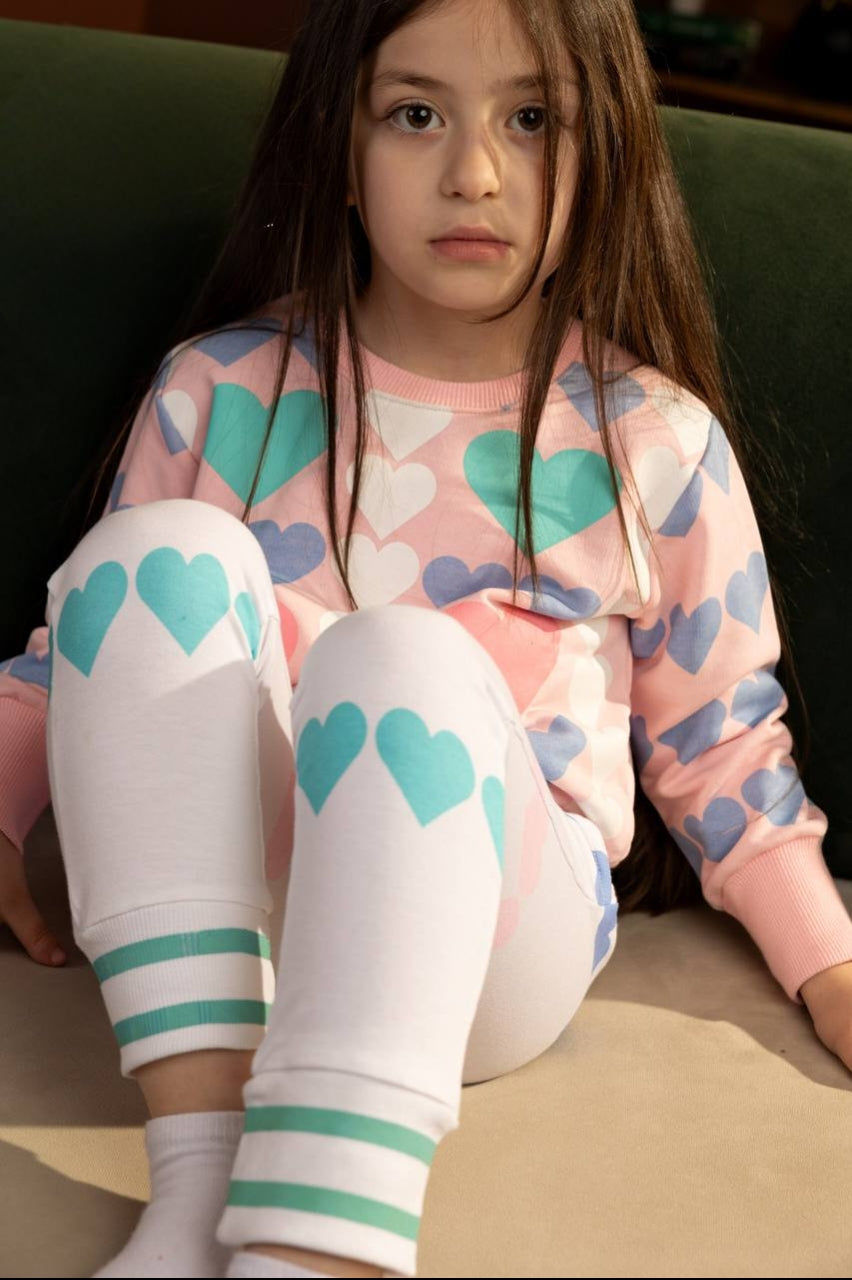 Girls’ 2-Piece Heart Print Tracksuit Set – Sweatshirt & Jogger Pants