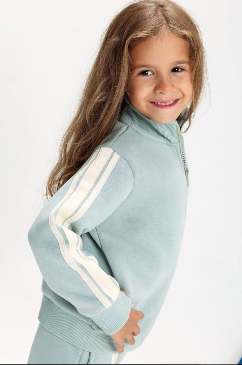 Girls’ Light Blue Velour Tracksuit Set – Zip-Up Jacket & Side-Stripe Joggers